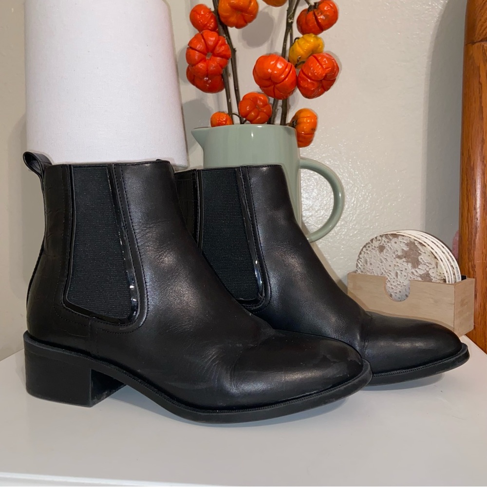 Steve Madden Croc Chelsea Boots